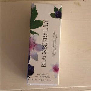 The 7 Virtues Blackberry Lily Scent Oil